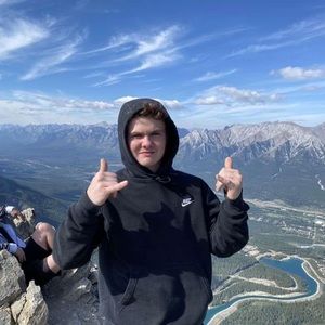 Meet your Posher, Colton